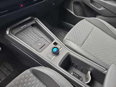 VW T-Roc 1.5 eTSi 150 DSG R-Line (2026) - Photo 11