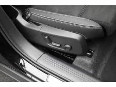 Volvo XC40 2.0 B4 MHD 197 Black Edition (2026) - Photo 15