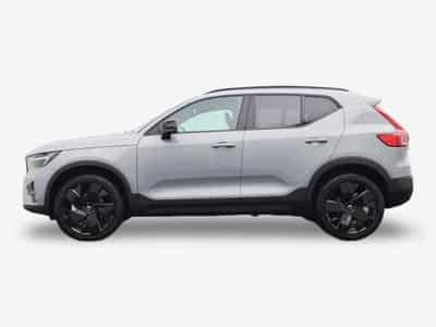 Volvo XC40 2.0 B4 MHD 197 Black Edition (2026) - Photo 2