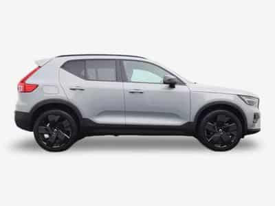 Volvo XC40 2.0 B4 MHD 197 Black Edition (2026) - Photo 3