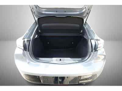 Peugeot 208 1.2 Hybrid e-DSC6 110 Allure (2025) - Photo 11