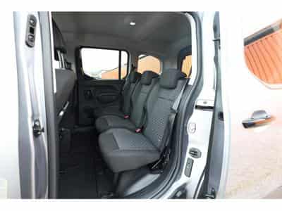 Peugeot Rifter 1.5 BlueHDI 130 EAT8 L1 GT (2026) - Photo 10