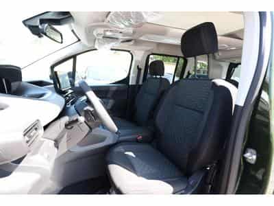 Peugeot Rifter 1.5 BlueHDI 130 EAT8 L1 GT (2025) - Photo 6