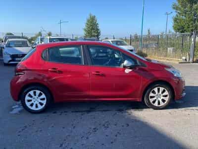 Peugeot 208 1.0 PURETECH LIKE 5P (2015) - Photo 4