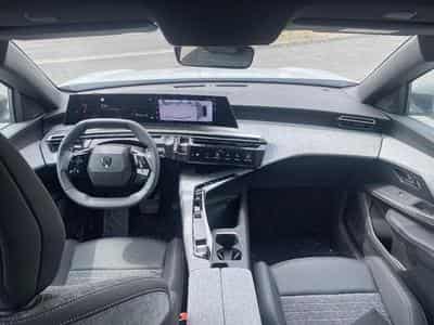 Peugeot 3008 1.2 HYBRID 145 ALLURE E-DCS6 (2025) - Photo 9