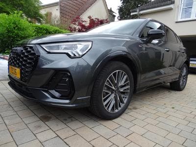 Audi Q3 Sportback S-Line 45 TFSI 245CV quattro S (2025) - Photo 1