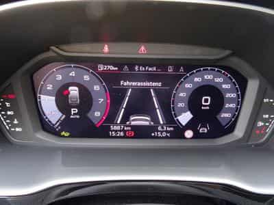 Audi Q3 Sportback S-Line 45 TFSI 245CV quattro S (2025) - Photo 13