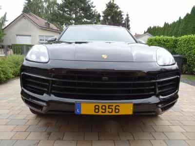 Porsche Cayenne S (2018) - Photo 2