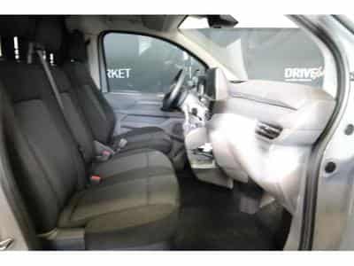 VW T7 Fourgon Court (2025) - Foto 13