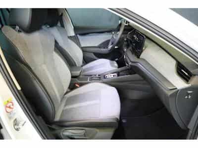 Skoda Octavia Selection (2025) - Foto 10