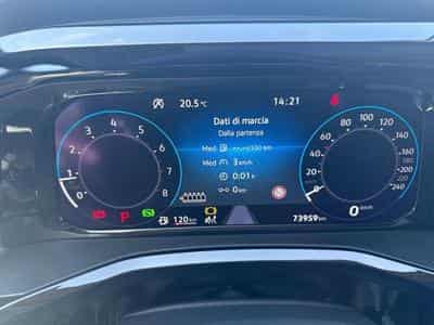 VW Multivan 2.0 TSI 204ch Base Long DSG7 (2023) - Photo 4