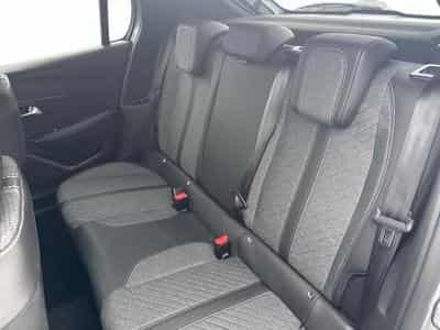 PEUGEOT 208 1.2 Hybrid 100ch Allure e-DCS6 (2024) - Photo 7