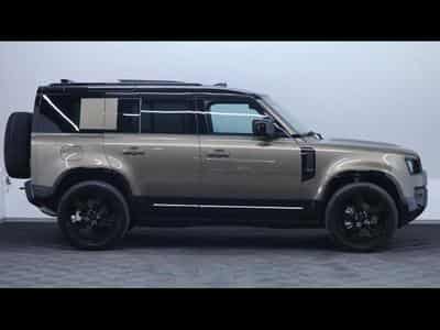 Land-Rover Defender 110 D250 X-Dynamic SE AWD Auto (2026) - Foto 4