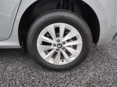 Skoda Kamiq 1.0 TSI 115cv DSG Selection CARPLAY / FULL LED / CAMERA (2026) - Photo 6