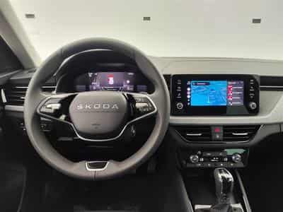 Skoda Kamiq 1.0 TSI 115cv DSG Selection CARPLAY / FULL LED / CAMERA (2026) - Photo 9