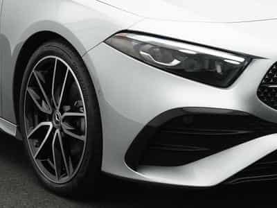 Mercedes A 200 d Multi+Kamera+Distr+Night+19" (2025) - Photo 7