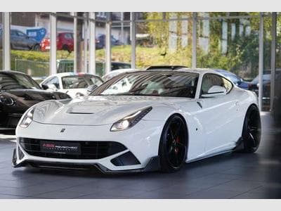 Ferrari F12 Berlinetta Berlinetta *Einzelstück *Carbon *Lift *22 * (2015) - Photo 1