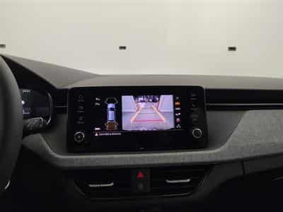 Skoda Kamiq 1.0 TSI 115cv DSG Selection CARPLAY / FULL LED / CAMERA (2026) - Foto 15