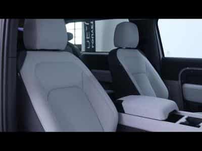 Land-Rover Defender 90 D250 X-Dynamic SE (2026) - Foto 12