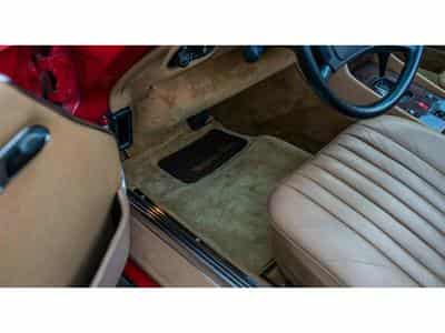 Mercedes SL 560 R107 (1987) - Photo 12