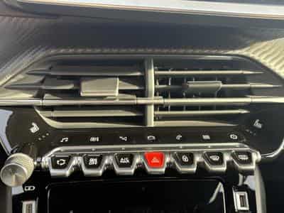 Peugeot 2008 1.5 HDI 130 GT EAT8 * GARANTIE 36 MOIS * (2023) - Photo 9