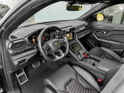 Lamborghini Urus 4.0 V8 Auto./PANO/22/360°/HUD/CARBON/VOLL (2021) - Photo 4