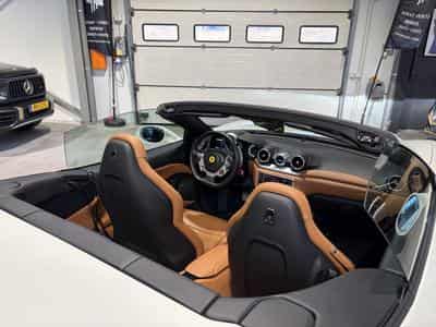 Ferrari California California T / 3.9 V8 / 4-Sitzer / (2015) - Photo 12