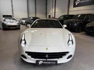 Ferrari California California T / 3.9 V8 / 4-Sitzer / (2015) - Photo 2