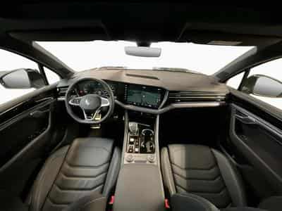 VW Touareg R-Line+V6+TDI+4M+IQ-Drive+P.Travel+Pano+Stand-H.+Luft. (2025) - Foto 2