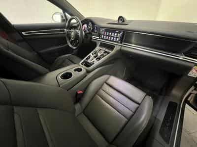 Porsche Panamera 4 E-Hybrid Platinum Edition (2022) - Photo 9