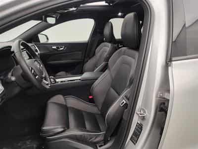 Volvo S60 2.0 B3 MHE R-Design Geartronic NAVI / PANO/ H-KARDON / JA 19 (2022) - Photo 7
