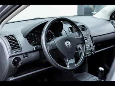VW Polo IV (9N3) 1.4 UNITED (2008) - Photo 9