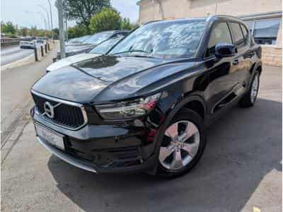 Volvo XC40 D3 MOMENTUM AUTOMATIQUE 2.0D 150 (2019) - Photo 2