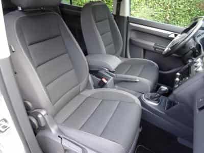 VW Touran 1.4 TSI DSG (2014) - Photo 13