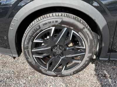 Peugeot 3008 1.2 HYBRID 145 ALLURE E-DCS6 (2025) - Photo 9
