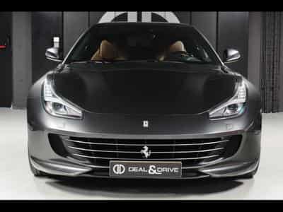 Ferrari GTC4 Lusso V8 T 3.9 (611 CH) – GRIGIO SILVERSTONE (2018) - Photo 5