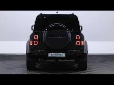 Land-Rover Defender 110 D250 xDynamic SE (2025) - Photo 6