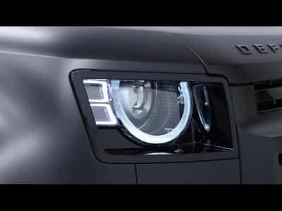 Land-Rover Defender 110 D250 xDynamic SE (2025) - Photo 8