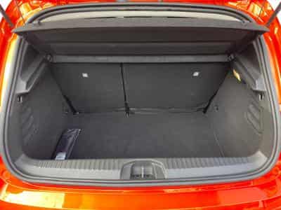 Renault Clio 1.0 TCe Evolution (2025) - Photo 12