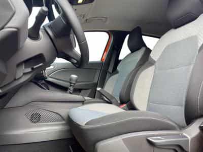 Renault Clio 1.0 TCe Evolution (2025) - Photo 6
