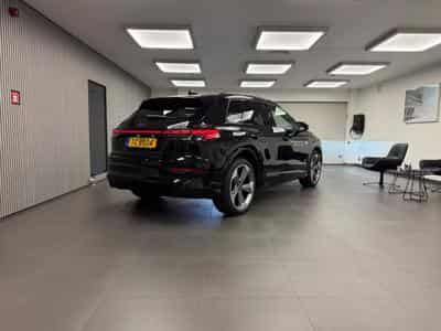 Audi Q4 e-tron SUV S line Performance 286 CH / 210 kW (2026) - Photo 8