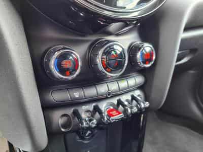 Mini Cooper 1.5i BOITE AUTO CARPLAY GPS BLUETOOTH PHARES LED (2022) - Photo 15