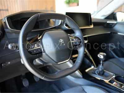 Peugeot 208 1.2 PureTech 100 S&S Allure Pack (2022) - Photo 6