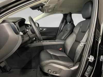 Volvo XC60 Core (2022) - Photo 10
