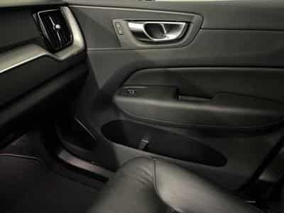 Volvo XC60 Core (2022) - Photo 12