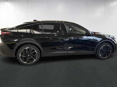 Peugeot 408 GT Plug-In Hybrid 225 EAT8 (2025) - Photo 8