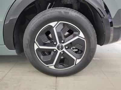 Kia Niro HEV 1.6 GDi Pulse DCT (2024) - Photo 6