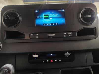 Mercedes Sprinter 311 CDI L2H2 FWD Functional (2022) - Photo 11