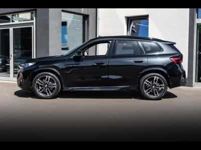 BMW X1 XDRIVE23D M SPORT - BLACK SAPPHIRE METALLIC (2025) - Foto 2