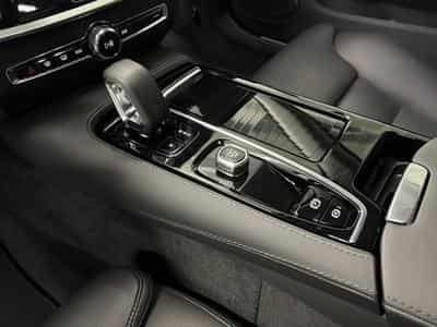 Volvo V60 Plus Dark (2025) - Photo 8